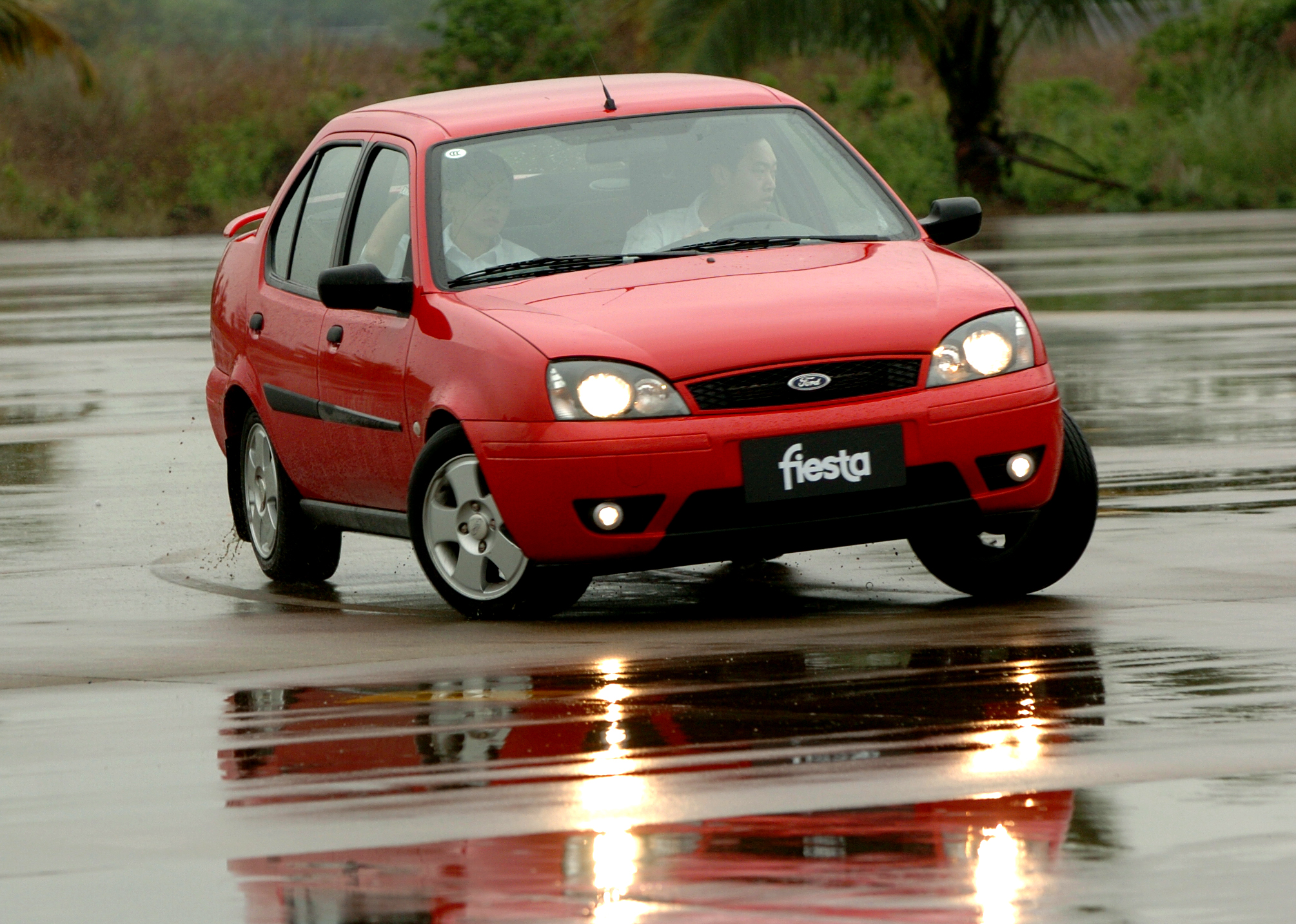 福特进入中国的第一款小型车,嘉年华了解下