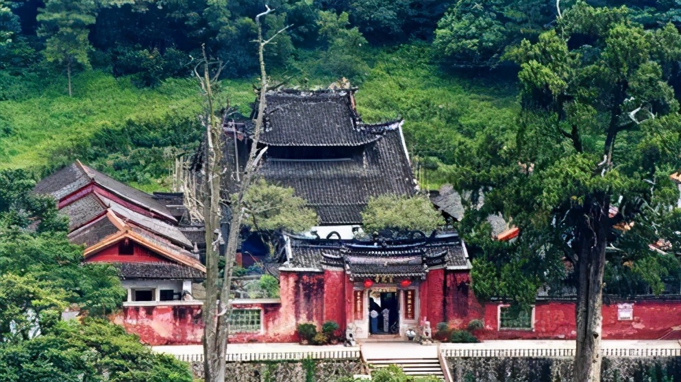 梅州阴那山灵光寺图片