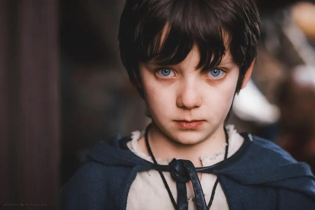 欧美最帅童星放飞自我!24岁像44岁,发胖邋遢差点认不出__凤凰网