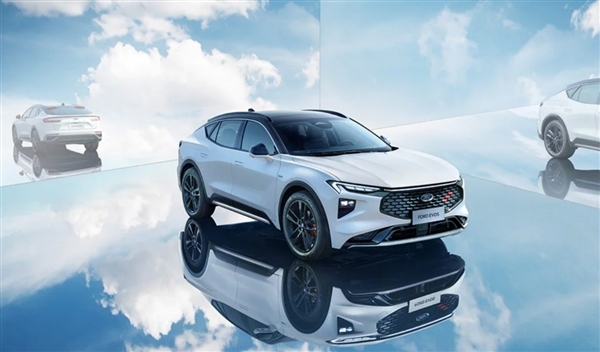 福特EVOS树燃油车智能新标杆!新车新门面 长安福特数字展厅全面焕新升级