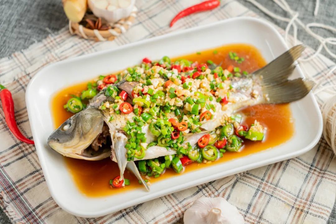 这肉一上桌,米饭都刨光!鲜嫩过瘾,只花了10分钟__凤凰网