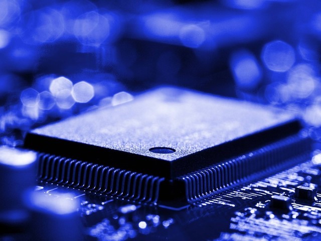 5%左右,半导体行业以及芯片代工厂商业绩普遍向好.