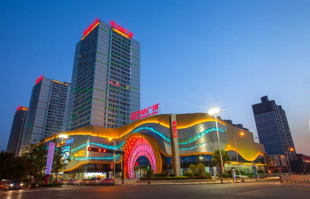 医疗,商业,交通等资源均向这个区域倾斜,渭南第一座万达广场,渭南市