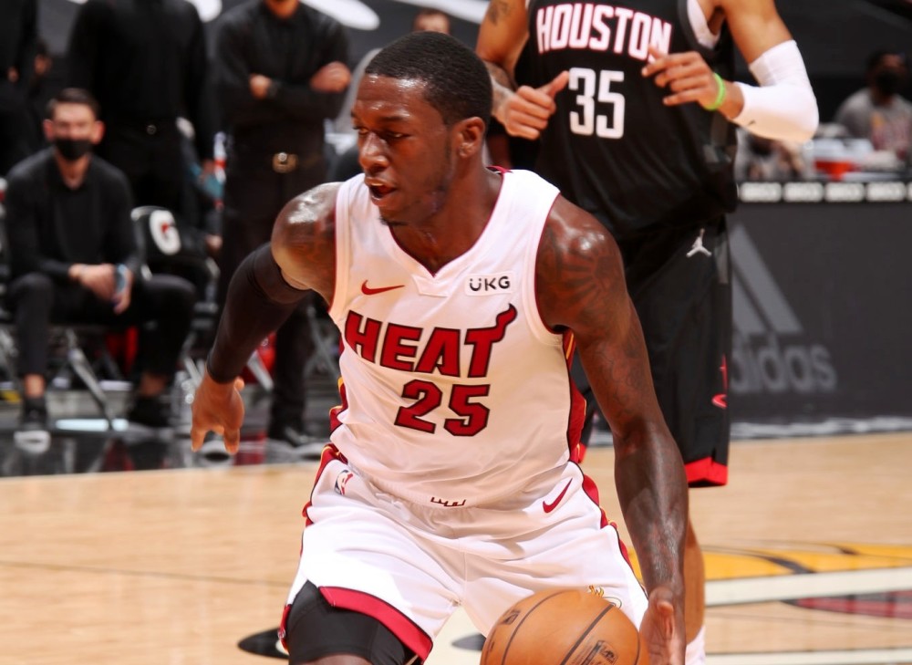 奥利尼克10分8篮板,泰特10分5篮板3助攻,热火一方,纳恩30分7篮板8助攻