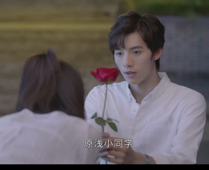 偶像失格!赵尧珂控诉邓超元出轨搞暧昧,假落难王子pua真白富美