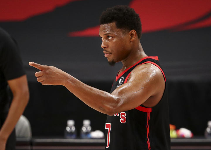 鲍威尔空砍43分,猛龙不敌活塞