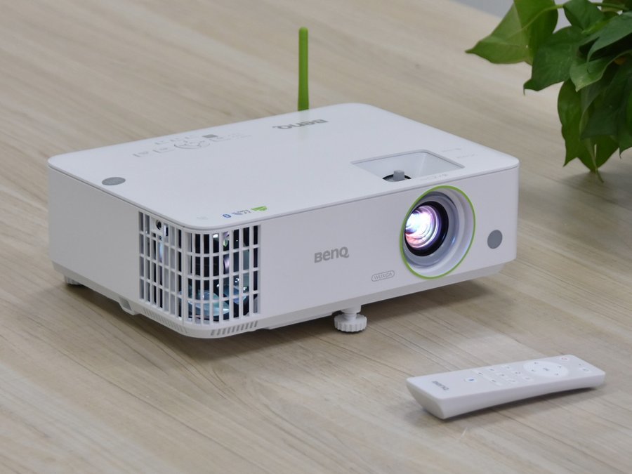 办公好助手,明基e590智能商务投影机便捷省心__凤凰网