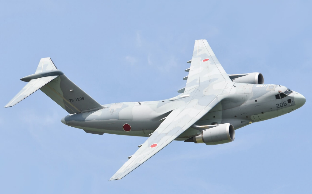 日本C-2运输机图片