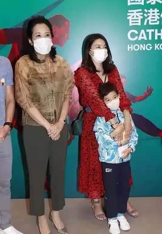 0F4A9F1C-F5E0-4199-A41D-678819E56134