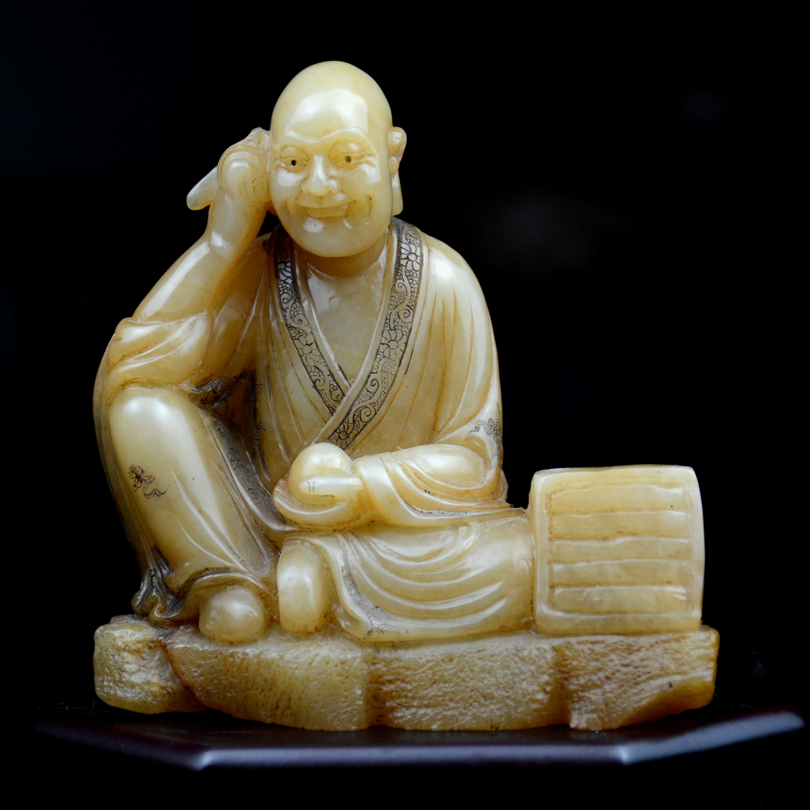 全球首次！寿山石收藏家黄坚展出清代早期寿山石作品《十八罗汉