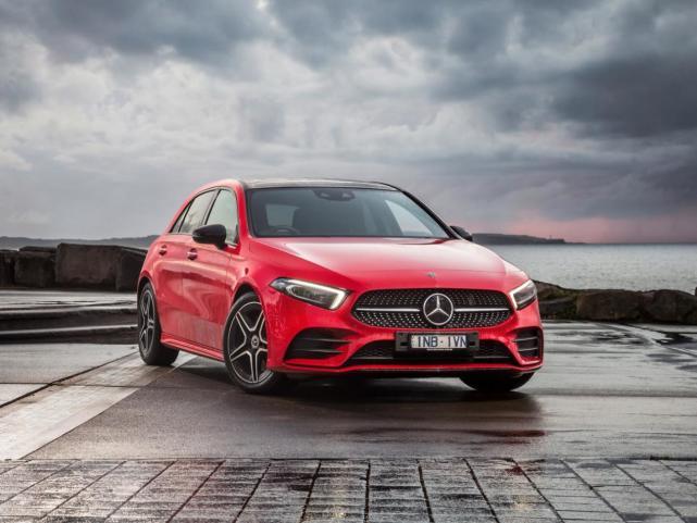 比高尔夫贵10万的进口奔驰a级性价比如何