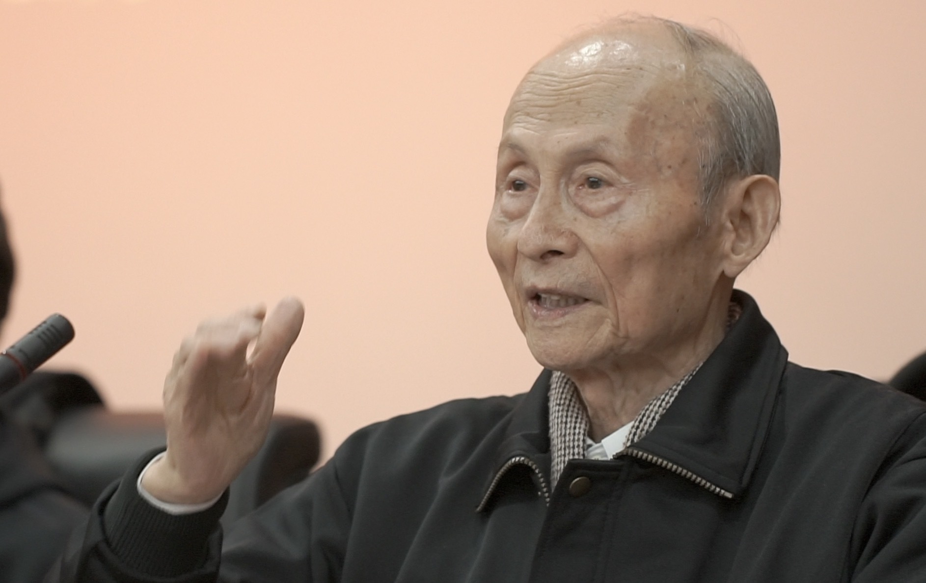 91岁老教练分析女排失利原因引争议 中国排协:不代表官方意见