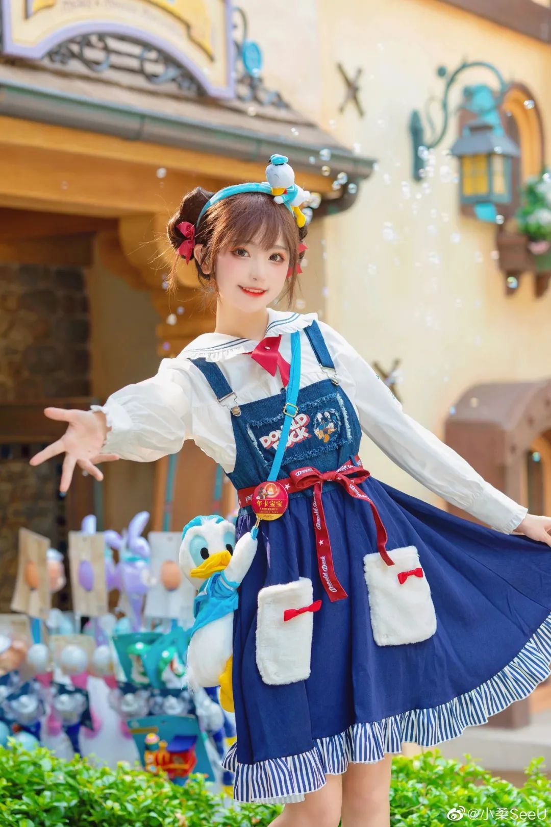 全网cos迪士尼公主最出神入化的美少女,被30万人追着骂