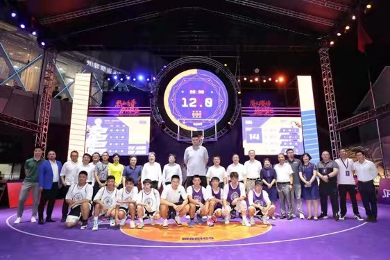 中国篮协主席姚明亮相MAGIC3开幕式。
