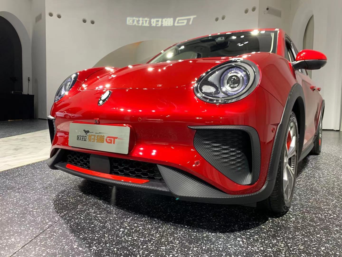 欧拉好猫gt静态实拍运动元素上身动力小幅提升