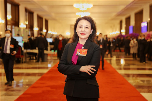 政协委员彭静出台一部内容全面且兼顾各方诉求的直播带货法律已迫在眉