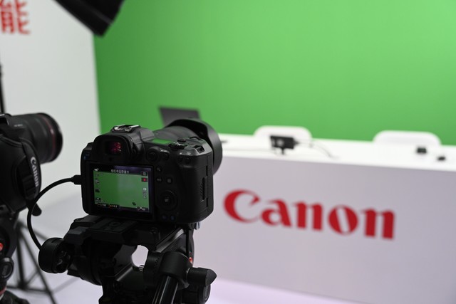 P&E 2021 佳能展台EOS R系统和RF镜头是主角