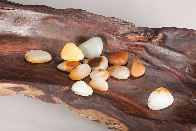 籽料里那些不开门的料子,你见过几个?__凤凰网