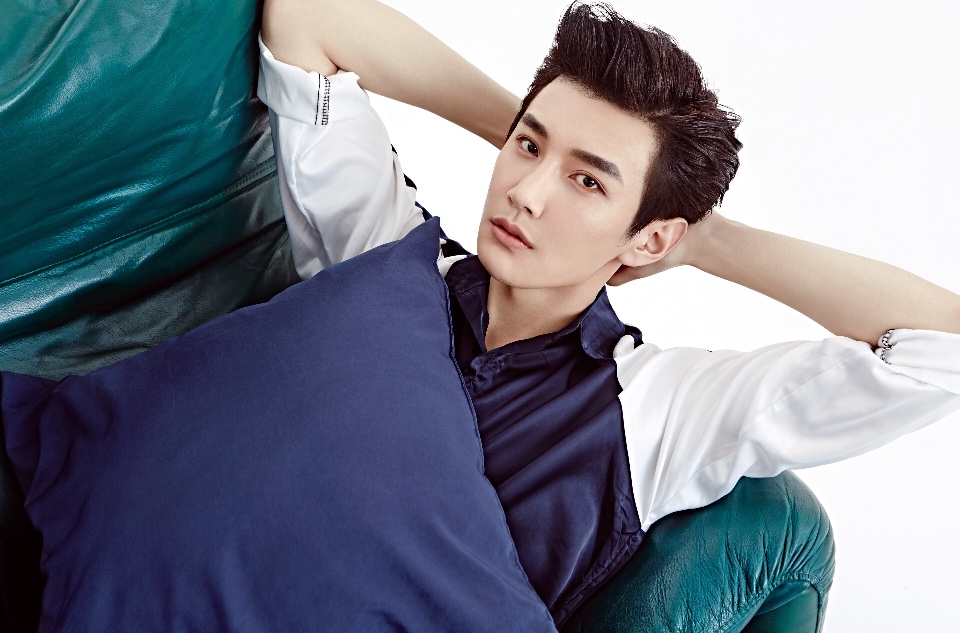 举报彦希偷窃的店主被扒,是圈内知名舞台总监,曾和王一博合作过