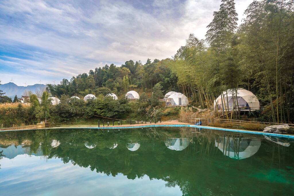 这样的帐篷营地,太适合春季露营了__凤凰网