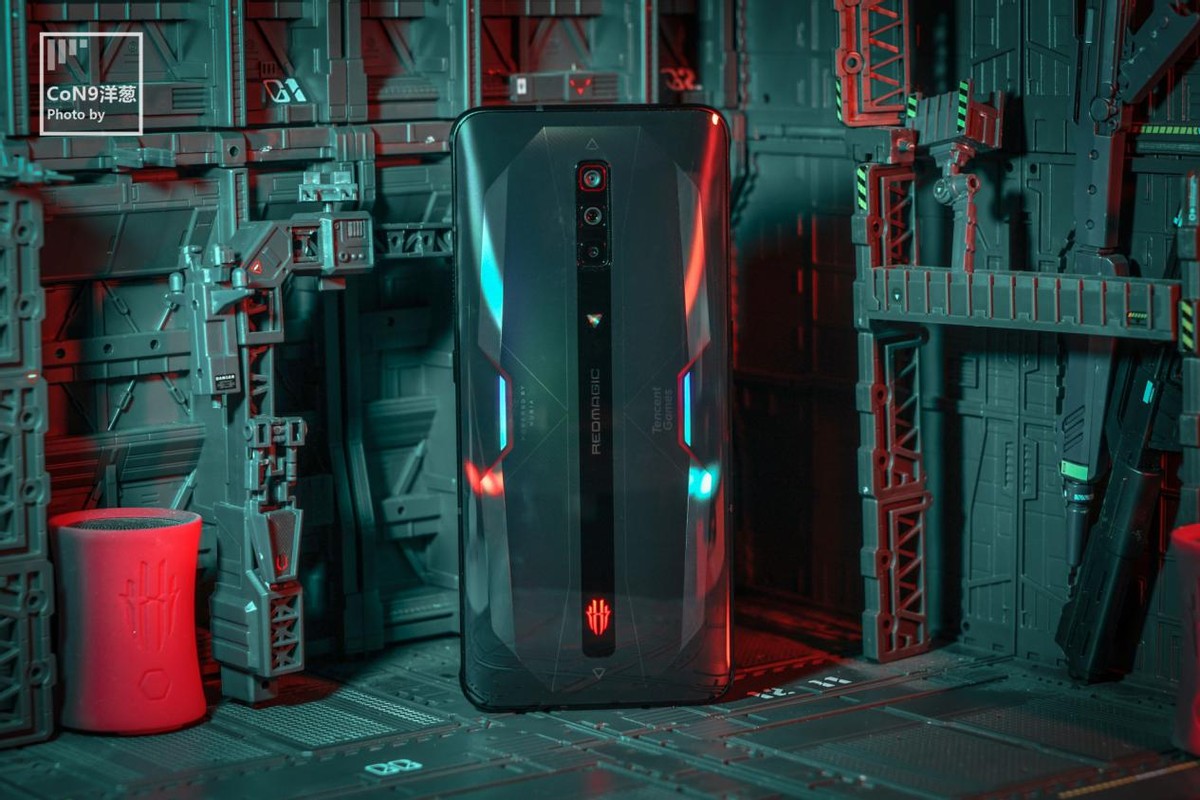 红魔6评测:全方位打造,真正适合国人的电竞游戏手机__凤凰网