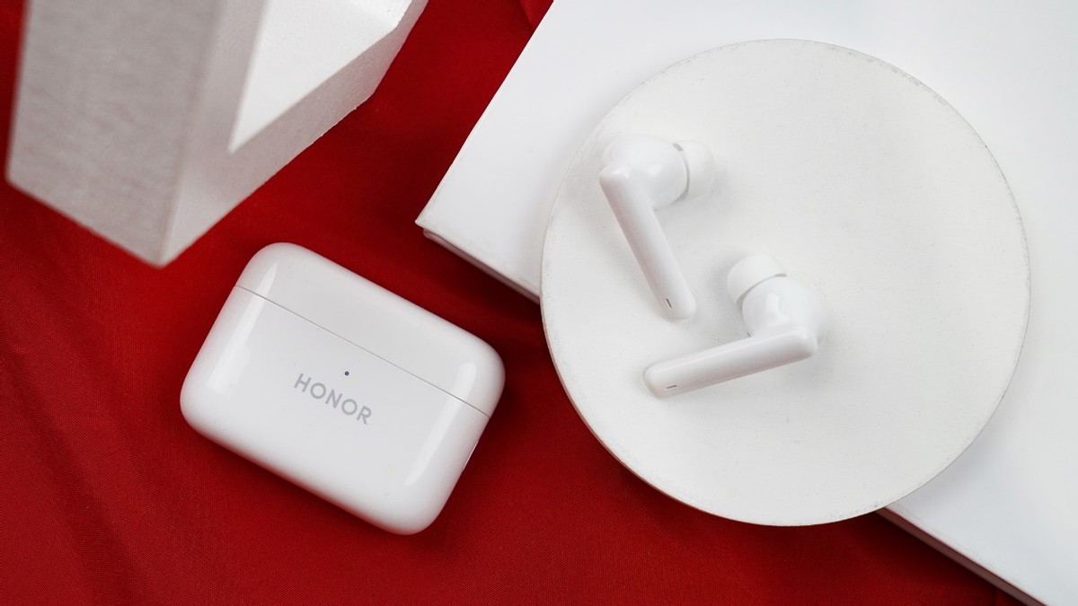 降噪耳机续航标杆,荣耀earbuds 2 se长久听音不断电