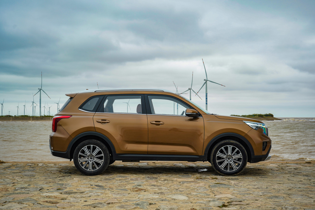 试驾起亚智跑ace 2.0l__凤凰网