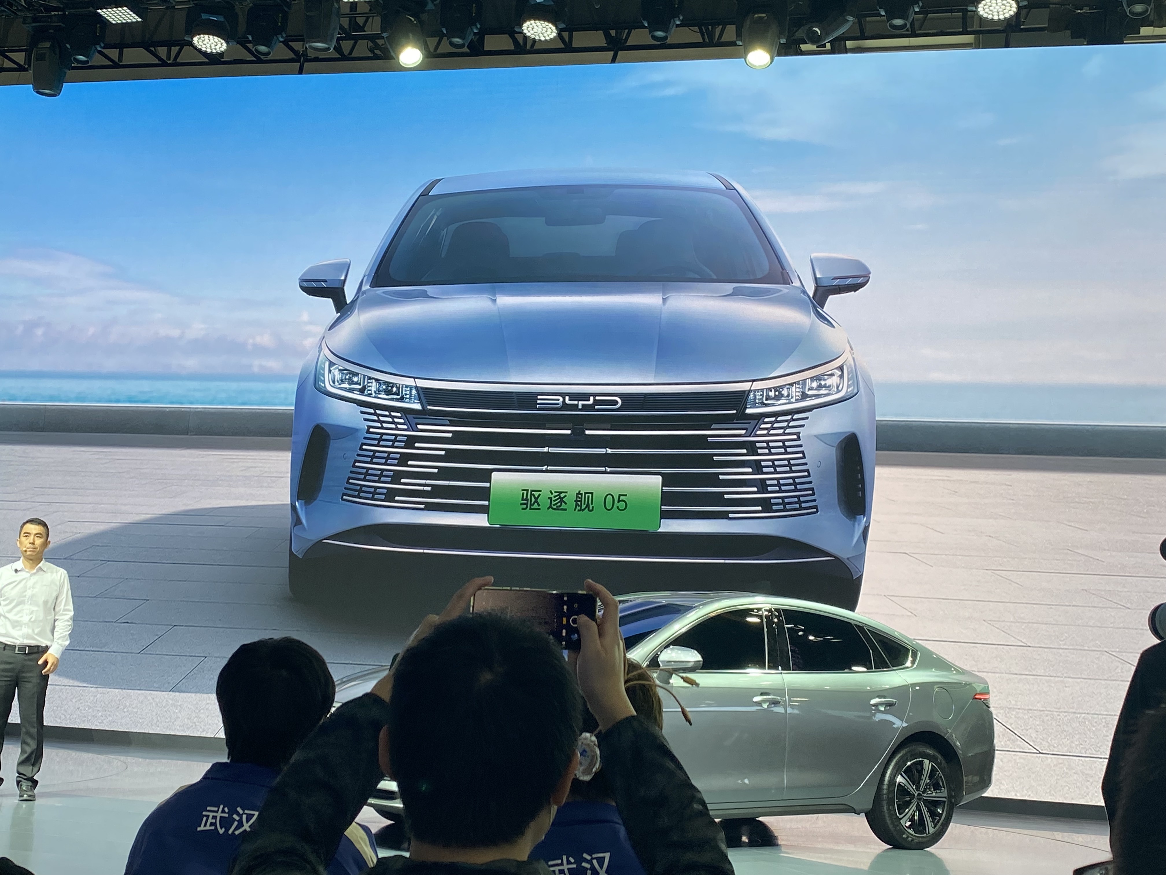 网筑起比亚迪的野心布局,dm-i超级混动加分满满_凤凰网汽车_凤凰网