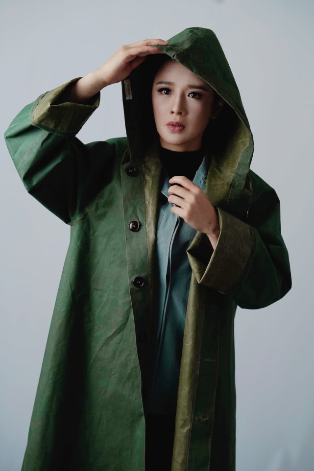 周显欣凭《觉醒年代》获称"民国好媳妇" 再挑话剧大梁演扶贫干部