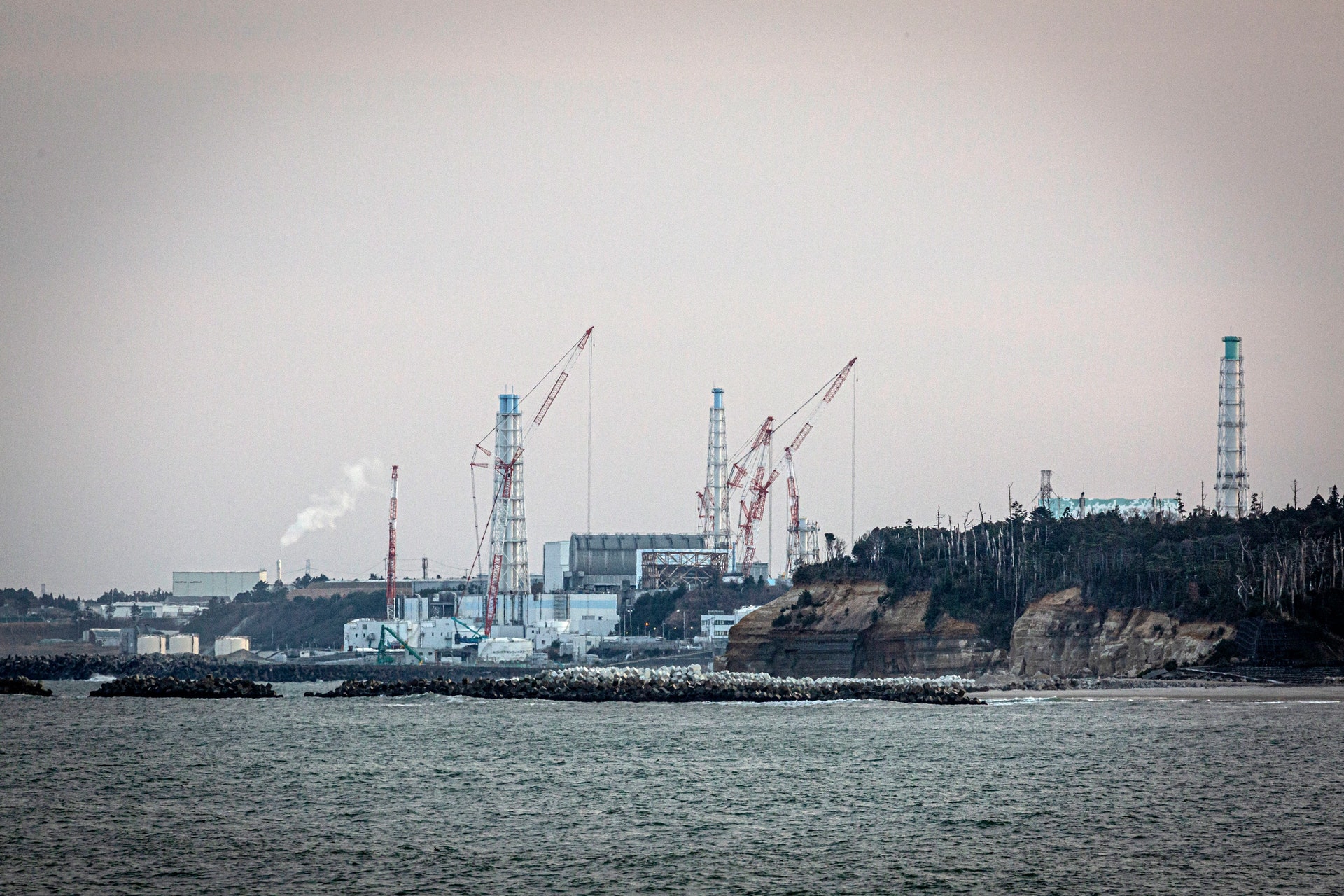日本记者太坏了:将福岛核废水排海,同中国大亚湾核电站相提并论__凤凰