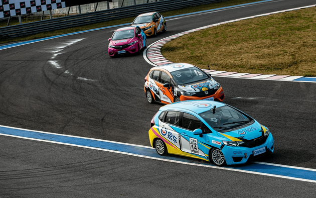 飞度20周年啦代步or改装它都是车迷的超级玩伴