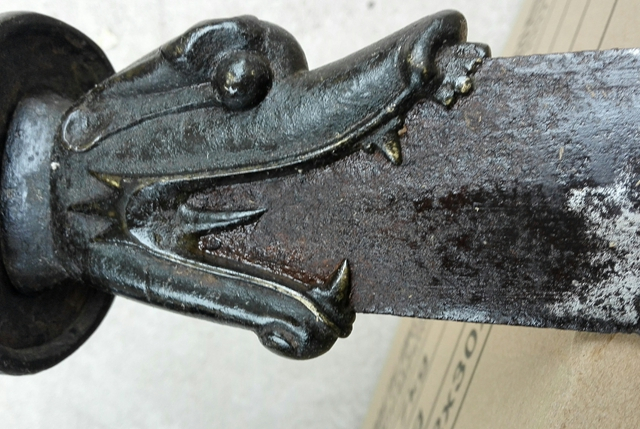 男子花10万买了把青龙偃月刀鉴定后结局让他既惊喜又失落