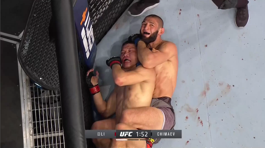 凌晨三点,李景亮惨遭"狼人"裸绞降服__凤凰网