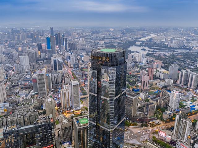 长沙世茂环球金融中心实景图