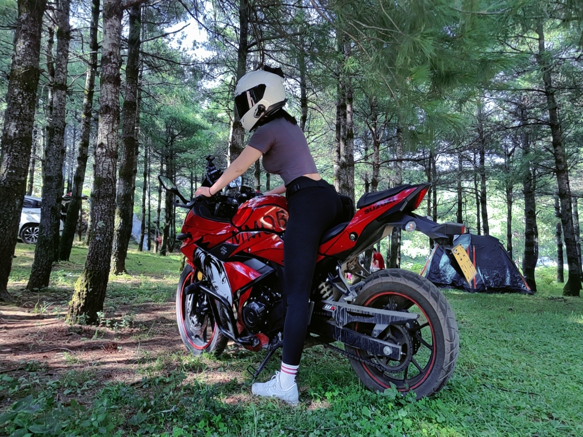 追寻 风与自由 的机车女孩 凤凰网