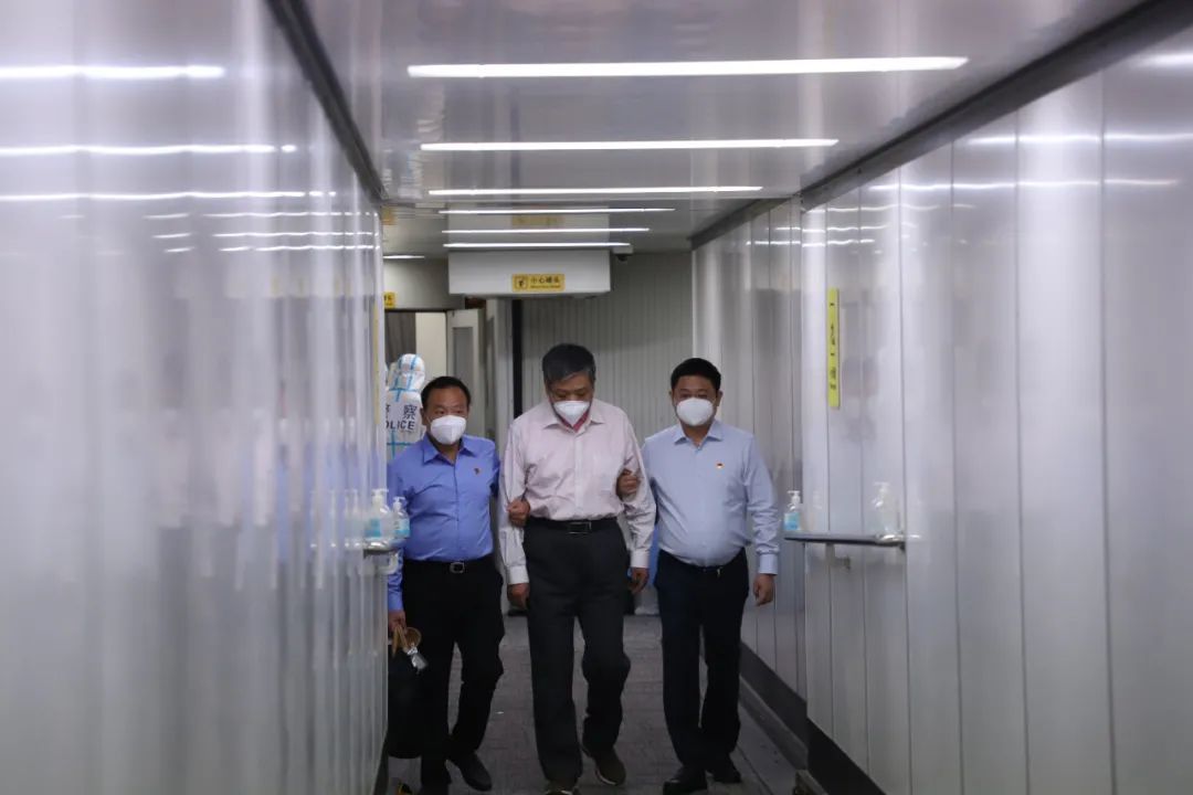 中国中铁原党委副书记周孟波被缉捕并遣返