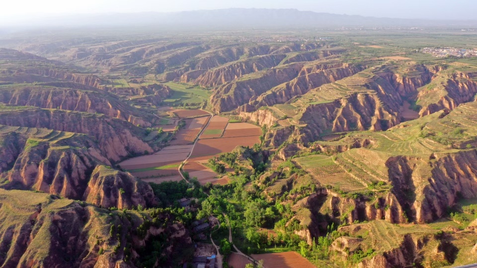 渭南合阳县金水沟:沟壑纵横间的世外桃源__凤凰网