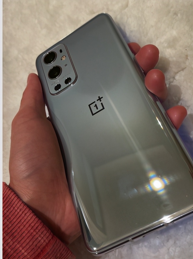 一加9工程机曝光:哈苏联名相机实锤!一加拍照进一大步?