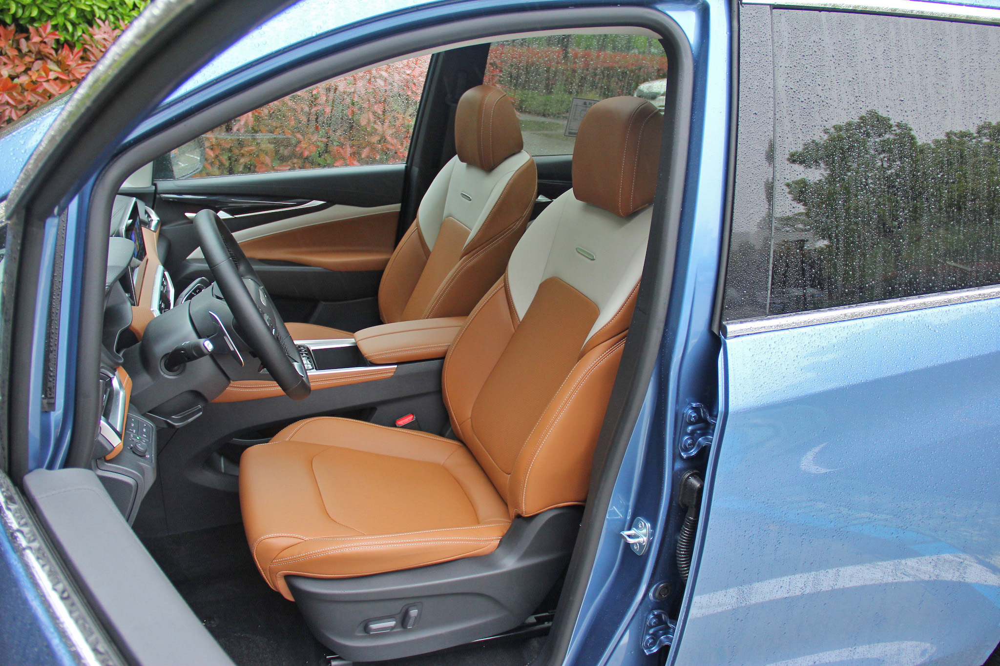 动态体验上汽大通g50 plus,1.5t 7dct满足日常需求,车内空间充裕