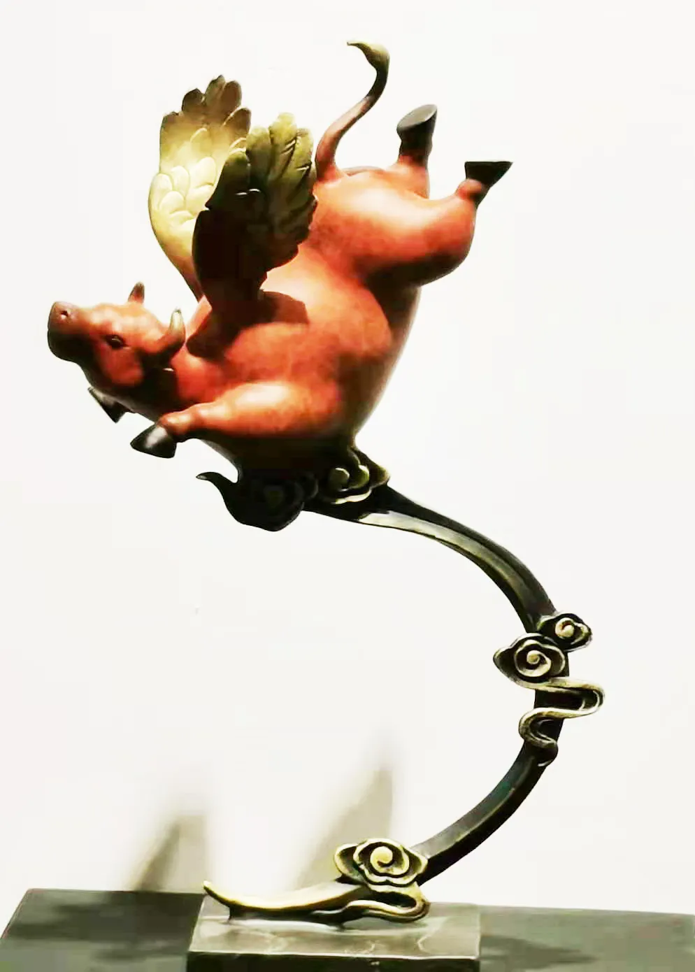 "四色"江西出"四色"铜雕!铜印象公司"牛"系列作品华彩纷呈