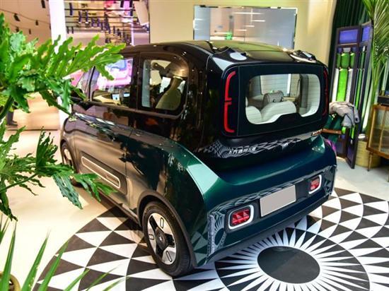 宝骏kiwiev高定款上市,售价为8.98万元?_凤凰网汽车_凤凰网