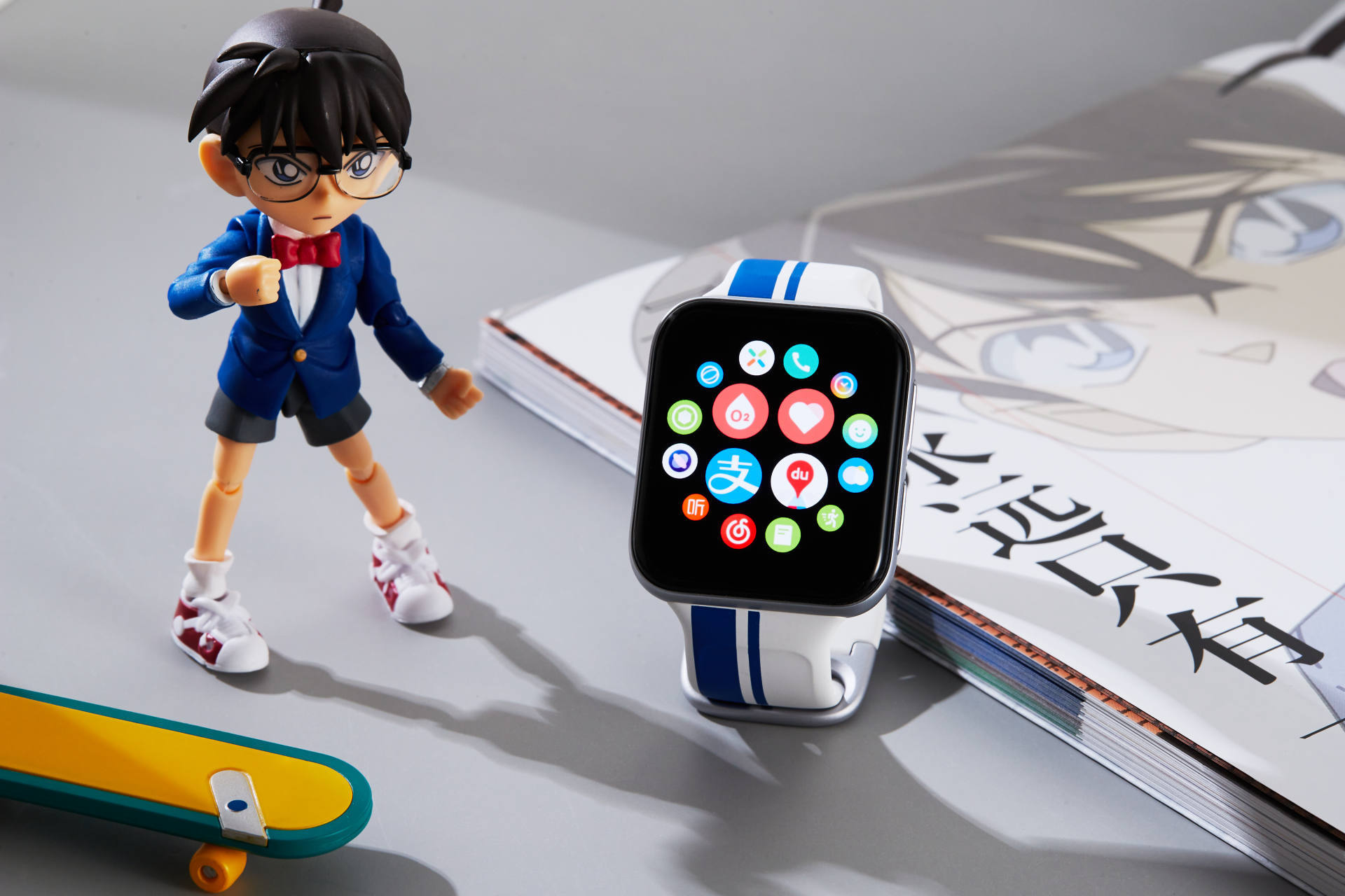 随即oppo也推出了oppo watch 2名侦探柯南限定版智能手表