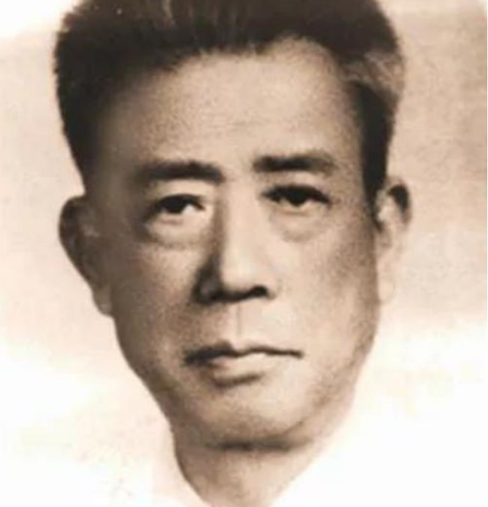 董健吾