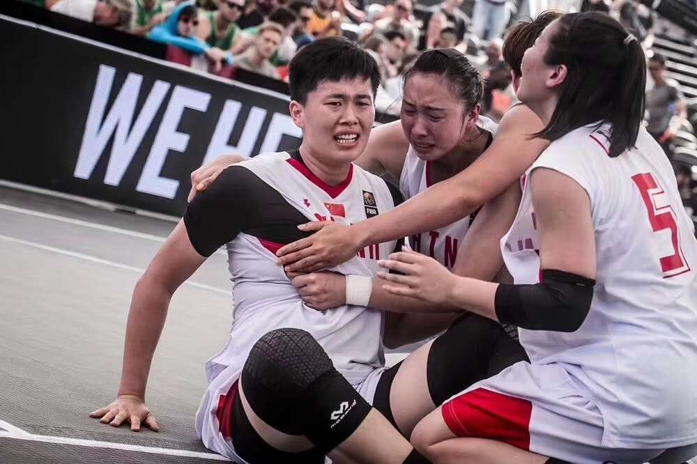 2019年世界杯，中国三人女篮夺冠。