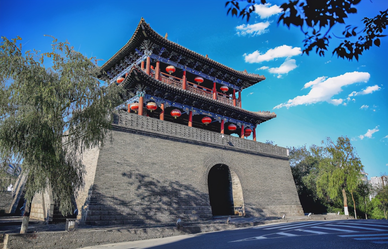 西宁的古城墙,历史文化悠久,留下了无尽的传奇故事__凤凰网