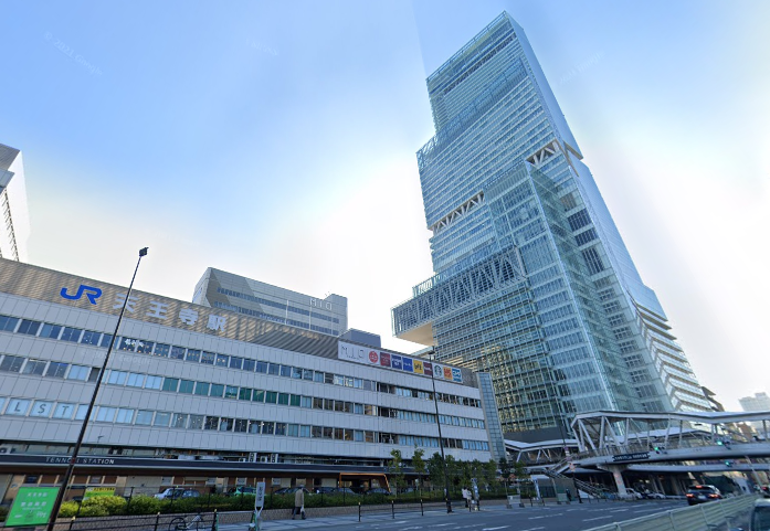 【日本热点】驻日使馆启用"中国领事"app / 日本疫苗接种积极性"西高