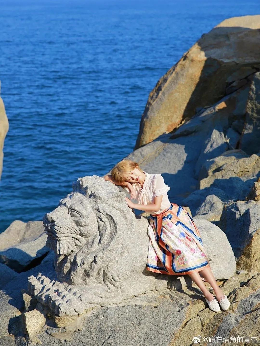 明星| 黑童话&哥特风,angelababy海岛大片,一眼精绝!