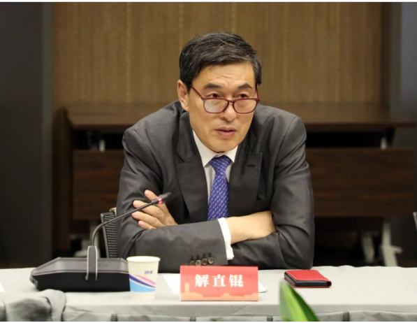 *st宝德实控人变为解直锟 公司已连亏三年__凤凰网