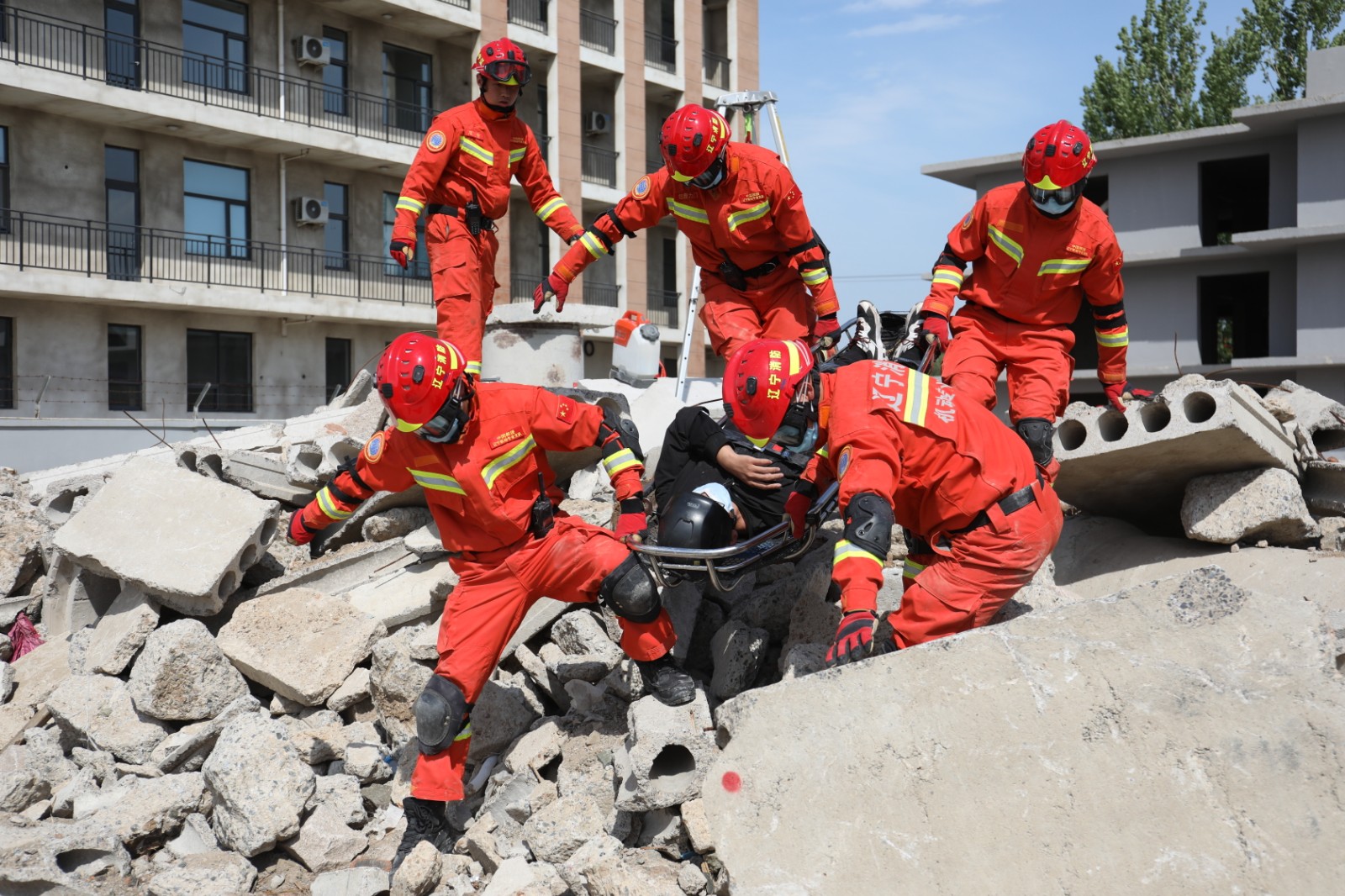 拉响警报!辽宁省地震救援应急演练在沈阳举行凤凰网辽宁_凤凰网