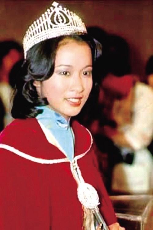 A9B24714-F9E2-4D6D-B030-3298C4223A4D